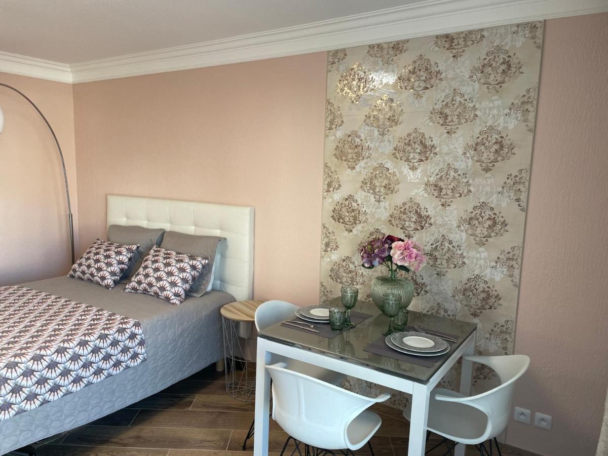 Studio With Swimming Pool 80 Meters Near The Beach Nice Ngoại thất bức ảnh