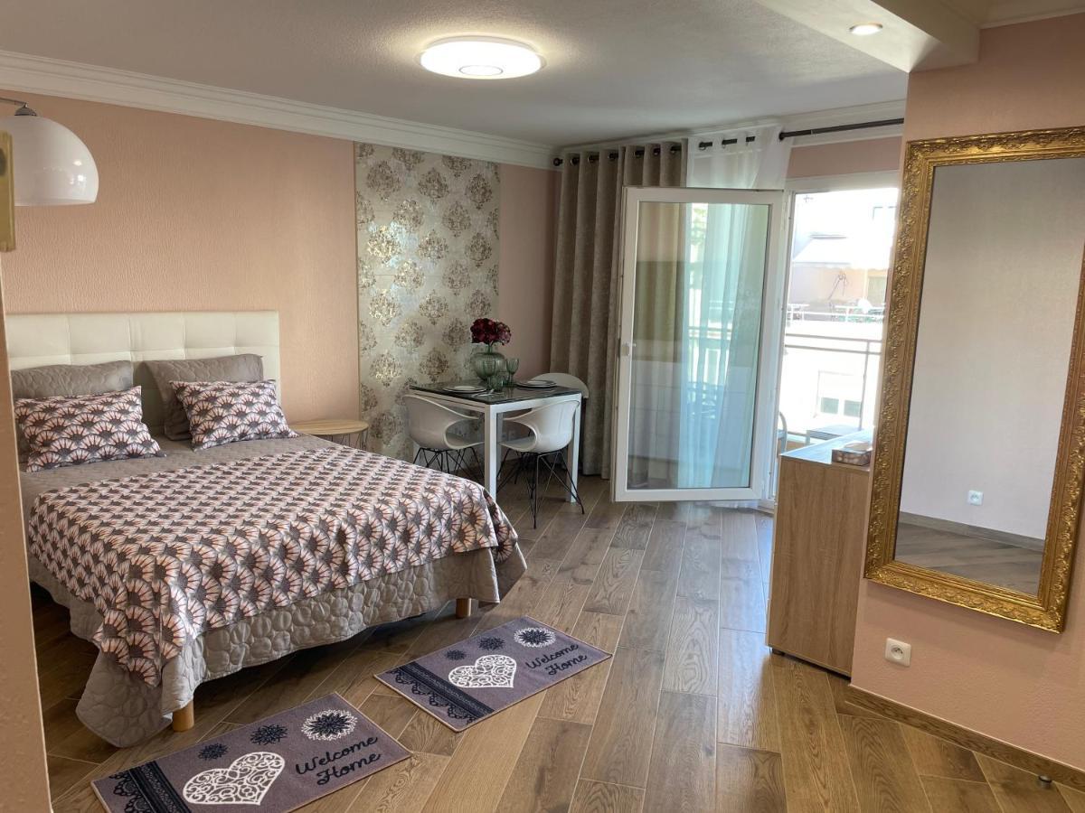 Studio With Swimming Pool 80 Meters Near The Beach Nice Ngoại thất bức ảnh